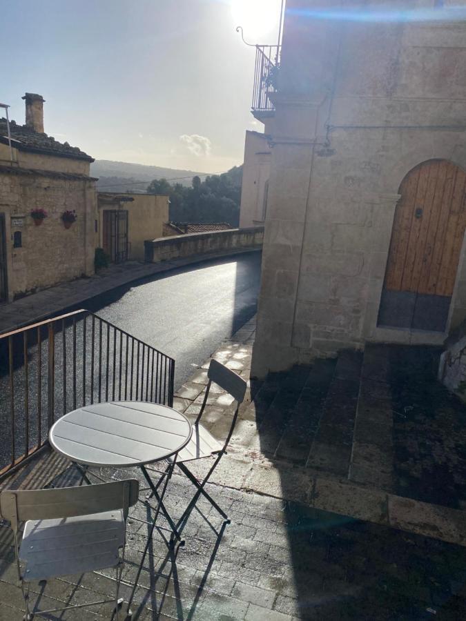 Super Giu Apartment Ragusa Exterior photo